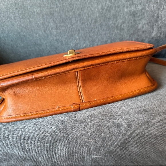Vintage Coach Convertible Clutch NYC - Picture 3 of 8